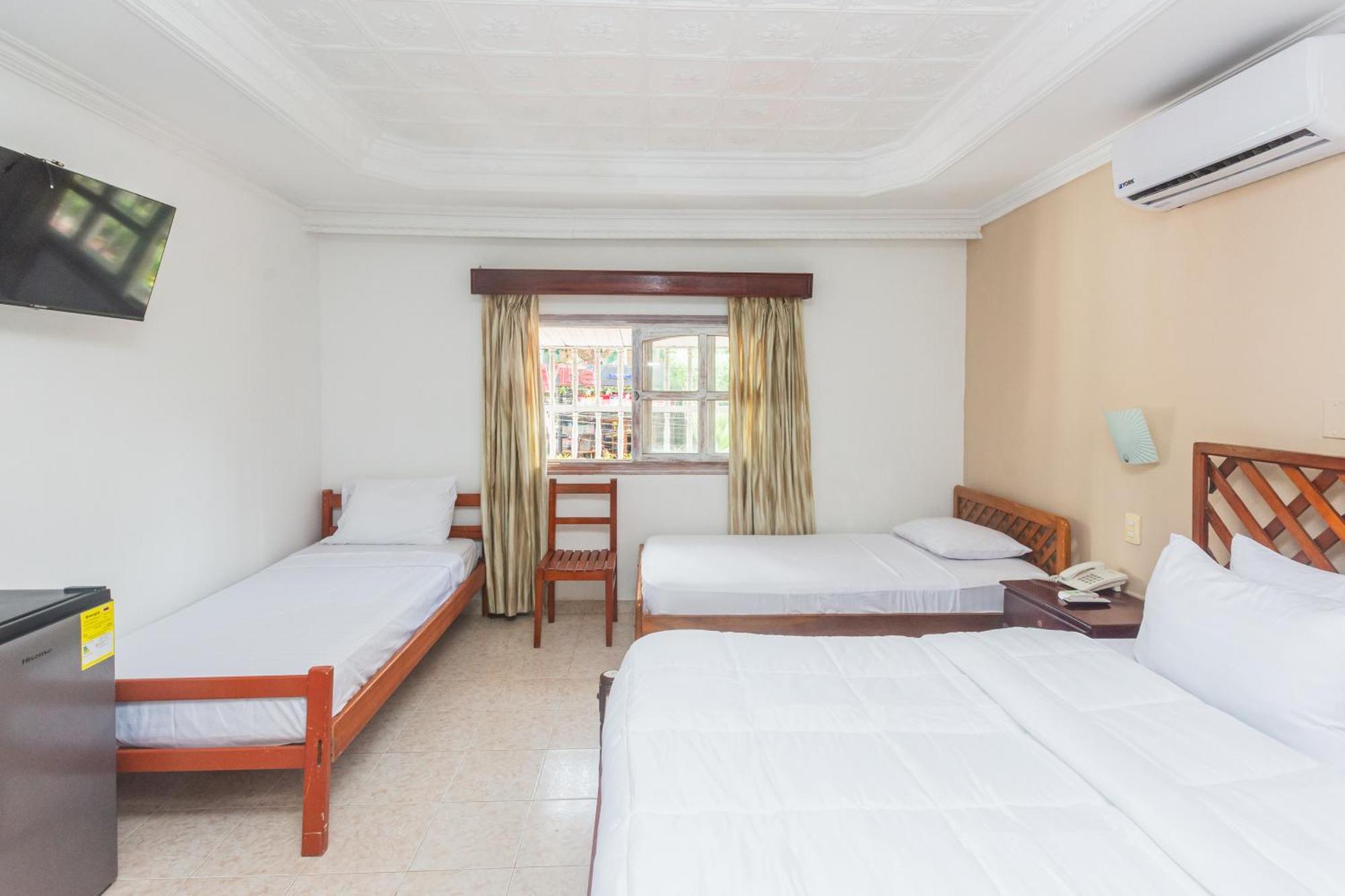 Hotel Baluarte Coast Cartagena Exterior photo