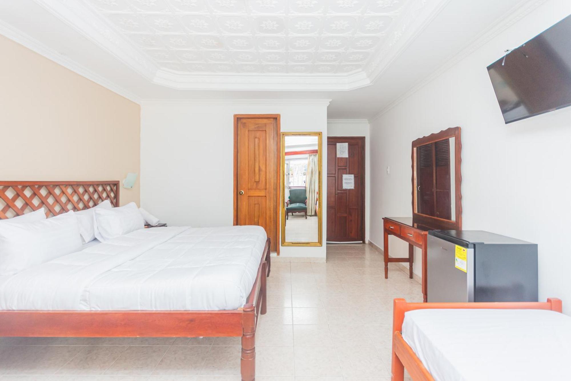 Hotel Baluarte Coast Cartagena Exterior photo