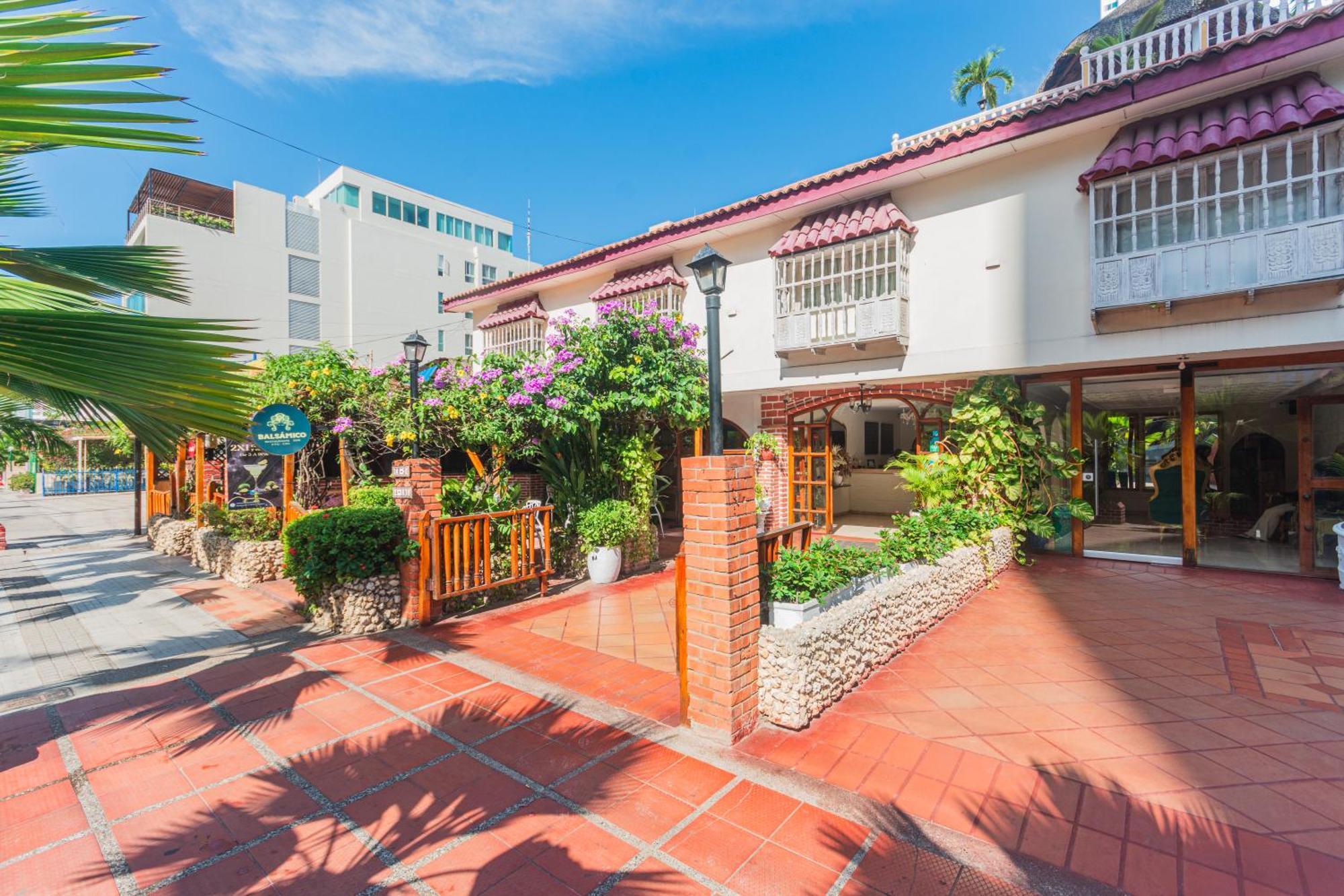 Hotel Baluarte Coast Cartagena Exterior photo