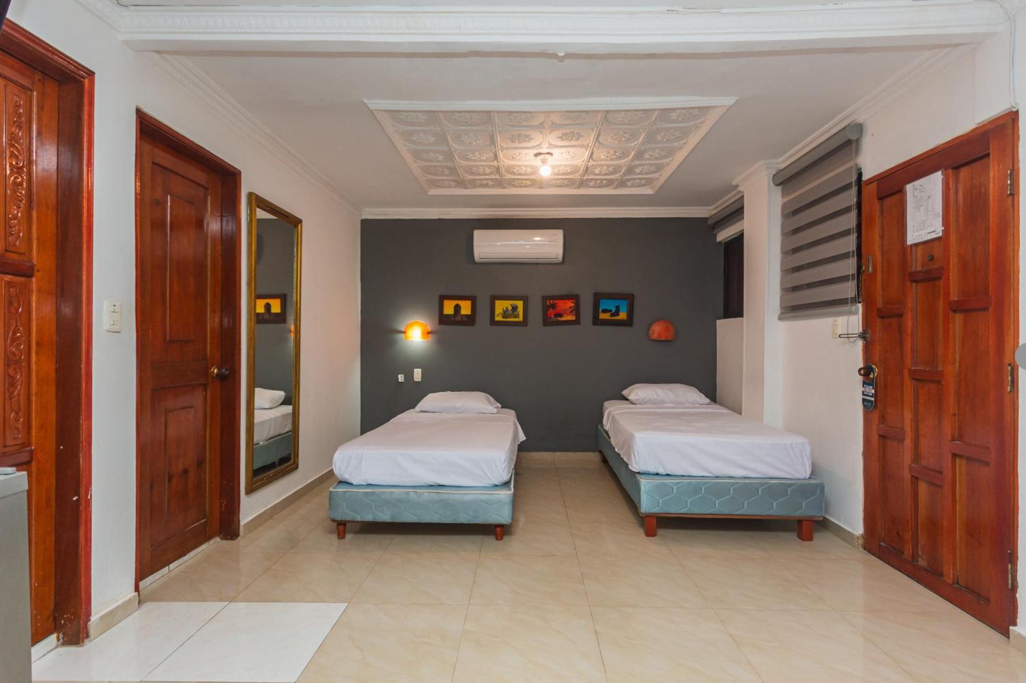 Hotel Baluarte Coast Cartagena Exterior photo