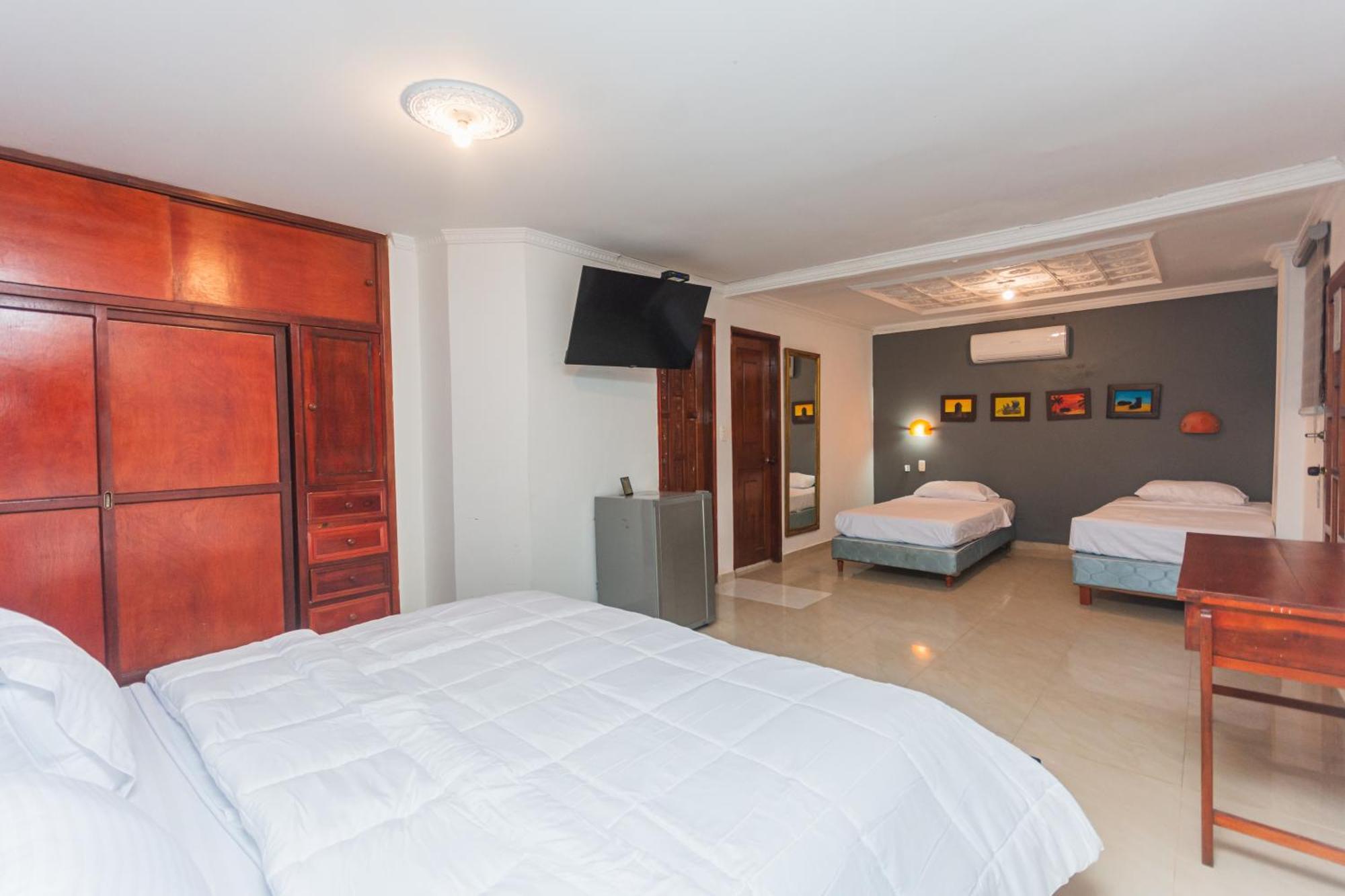Hotel Baluarte Coast Cartagena Exterior photo